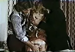 کلی کلاس خودش را با دو اسباب بازی به طور همزمان کاهش می دهد عکس سکسی کوس عربی