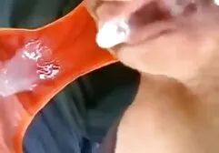 دختر عکس دختران سکسی عرب سرخ بر روی چمن سبز خودارضایی می کند